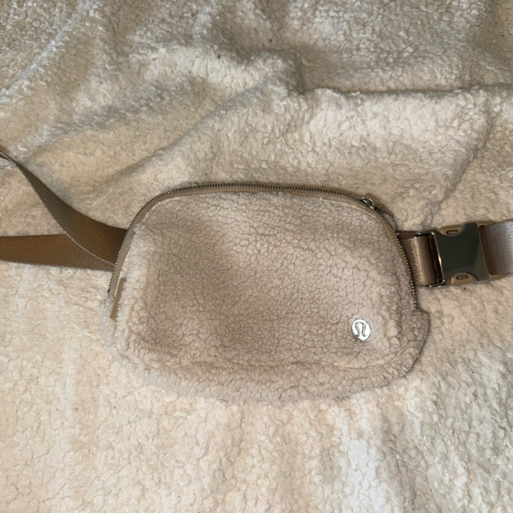 lululemon athletica Ivory Sherpa Belt Bag